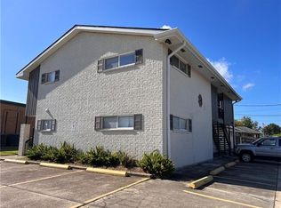 2525 Riverland Dr APT 104, Chalmette, LA 70043