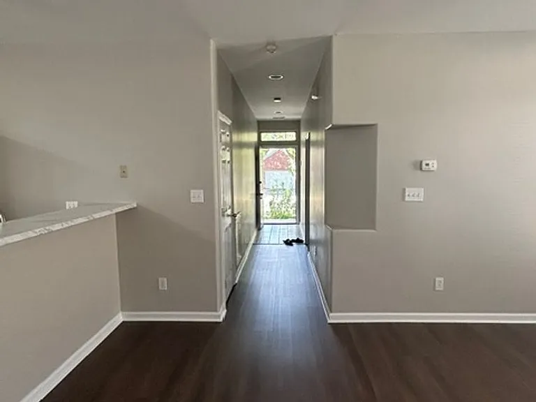 2741 Jacquelyn Ln — Photo 5