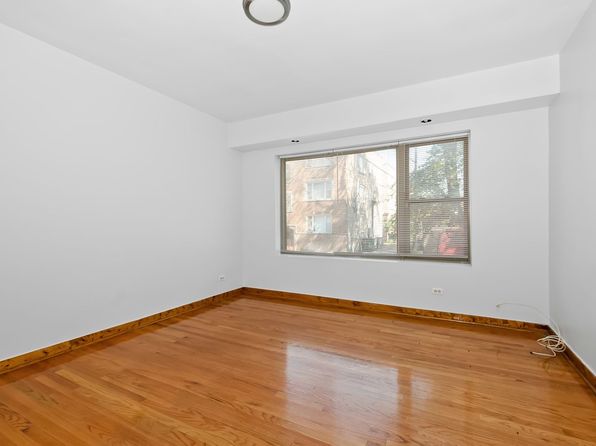 6400-02 S Troy St #3135-39