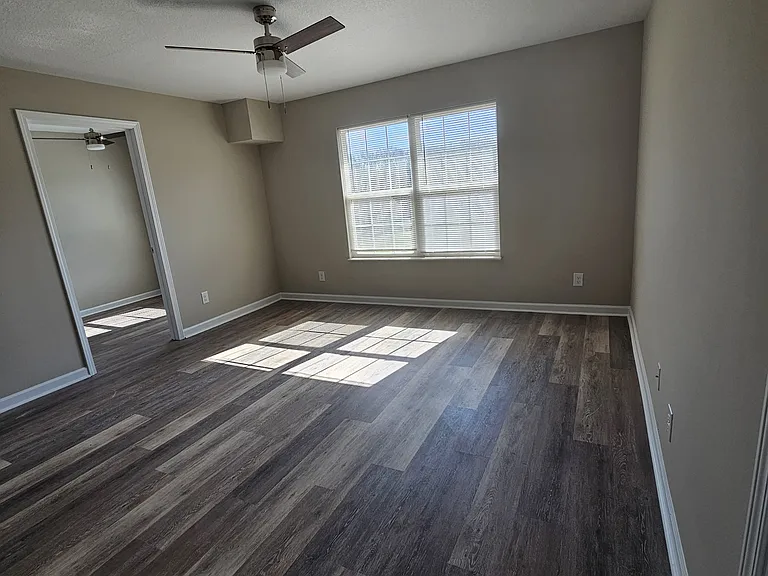 Grayson Apartments — Photo 12