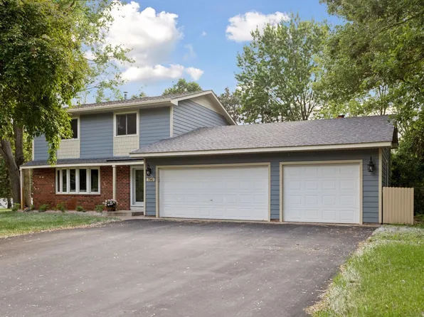 7141 Rice Lake Dr, Lino Lakes, MN 55014