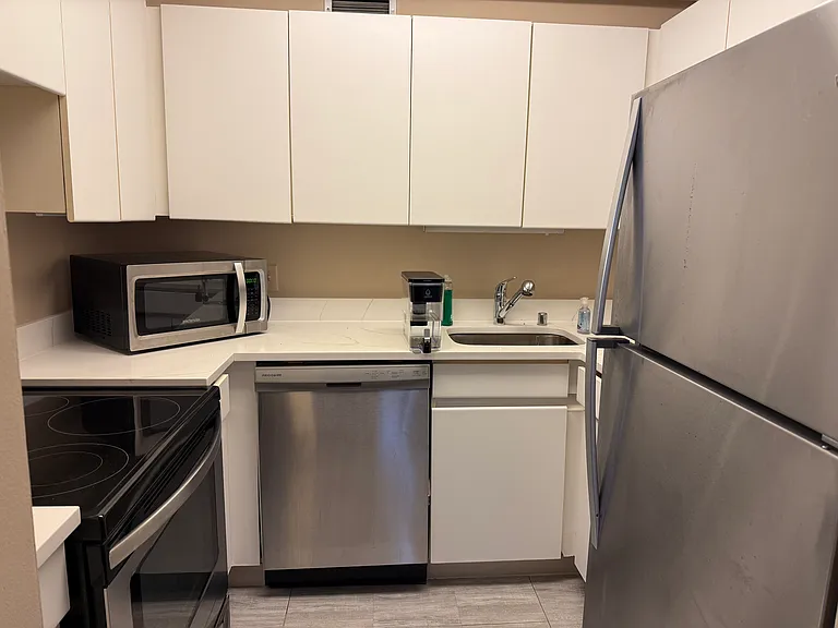 440 N Wabash Ave #910 — Photo 3