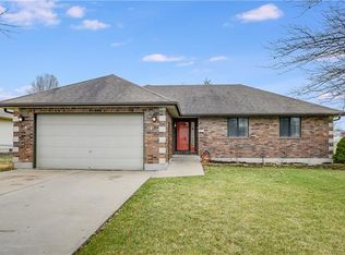 502 E Chestnut St, Odessa, MO 64076