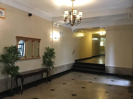 Rented by Bruma Realty LLC | media 8