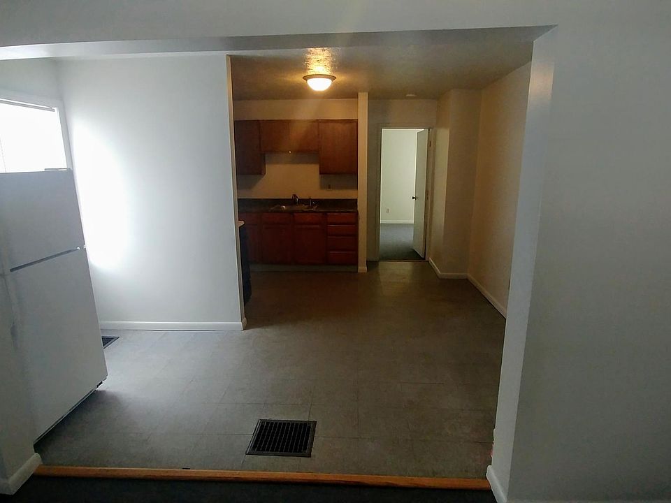 1st image of 250 Crosby St APT 1