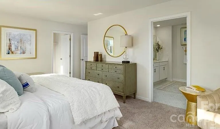 1720 Vanderlyn St — Photo 25
