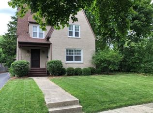 620 McKinley Ave, Libertyville, IL