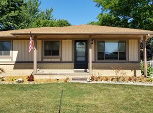 41938 Merrimac Cir, Clinton Township, MI 48038