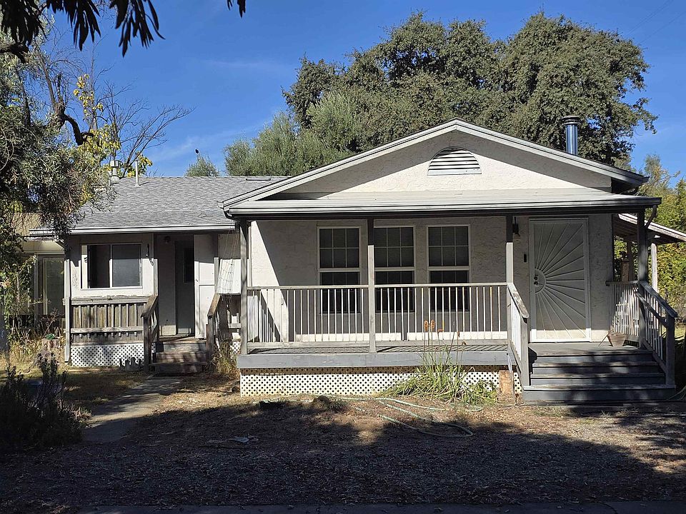 1st image of 22943 Smith Ave