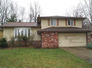 36578 Valleyview Dr, Eastlake, OH