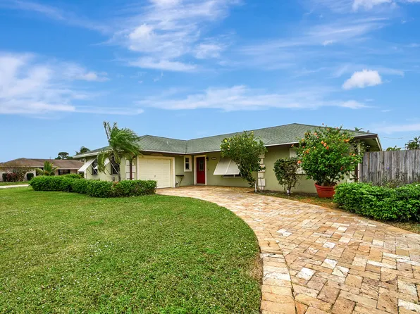 701 Palama Way, Lantana, FL 33462