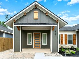 7038 Smilax St, Houston, TX
