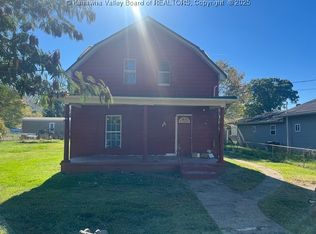 105 1st Ave, Bancroft, WV 25011