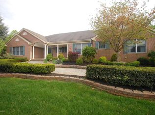 211 Holland Rd, Holmdel, NJ 07733