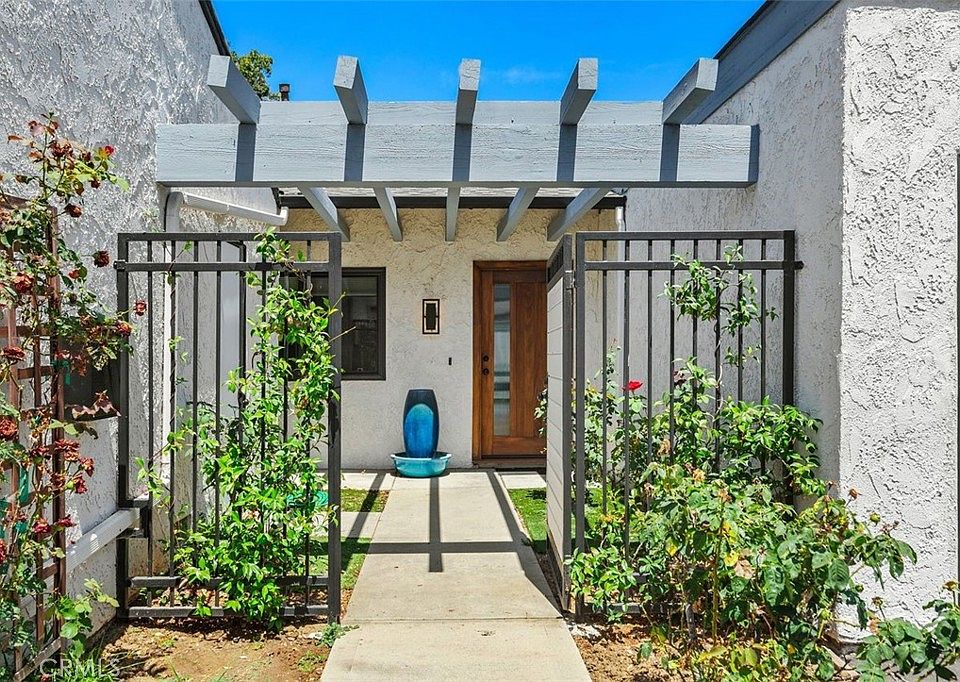 1st image of 4007 E Longbranch Dr #62