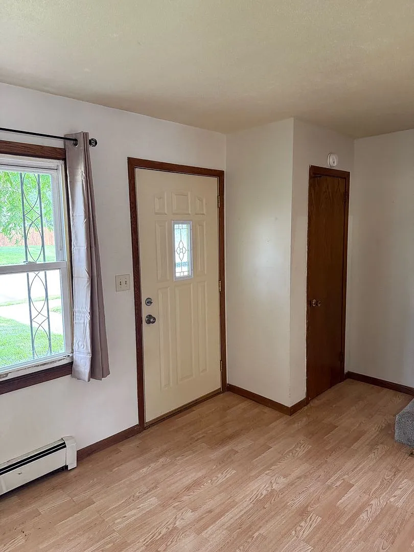 Newly Renovated 2 Bedroom 1.5 Bath Townhome in Faribault — Photo 4