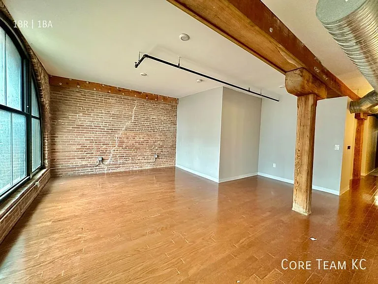 1223 Union Ave #404 — Photo 5