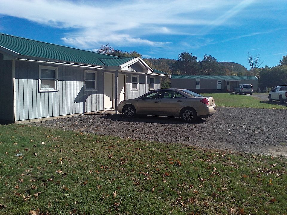 Duplex with mobile home 