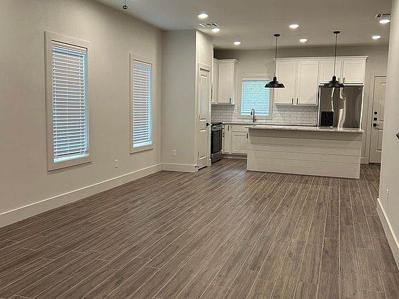 2nd image of 111 Sterling St