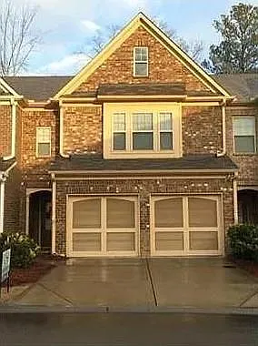 3 bed, 2.5 bath, 1748 sqft, $2,600 — Photo 2