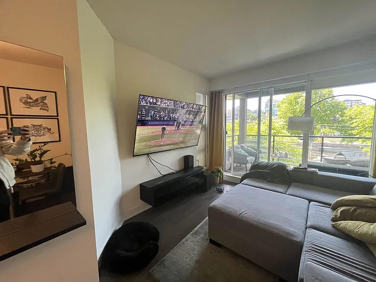 1628 W 4th Ave #410 — Photo 3