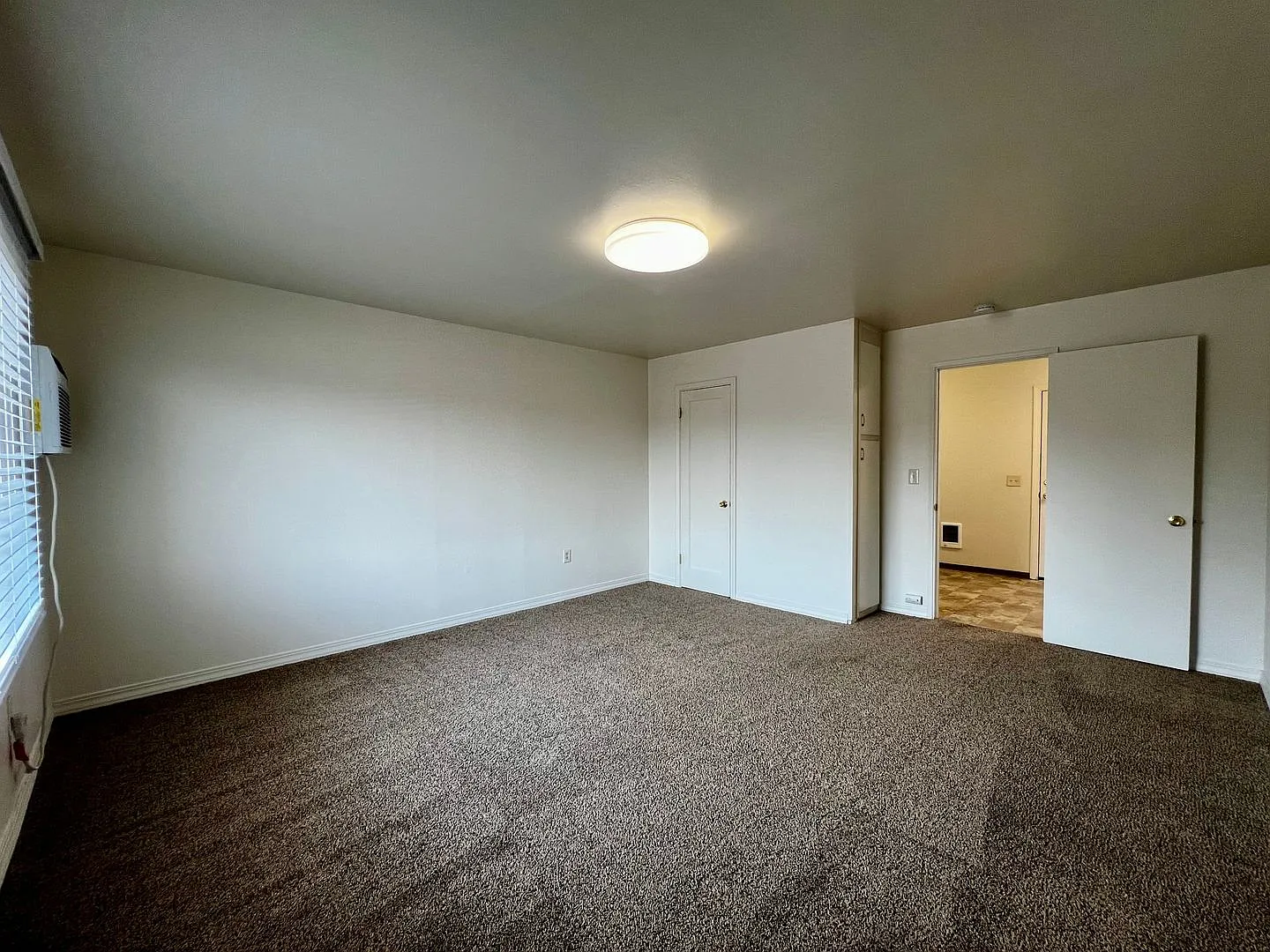 d1800 — Photo 3