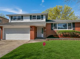 9204 S Kedvale Ave, Oak Lawn, IL 60453