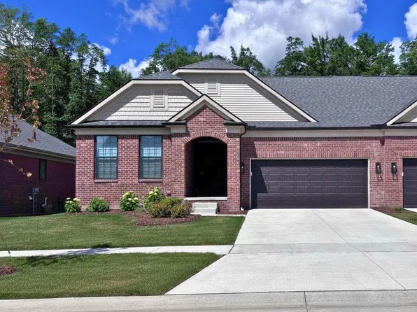 55825 Oak Pointe Dr, Shelby Township, MI 48315