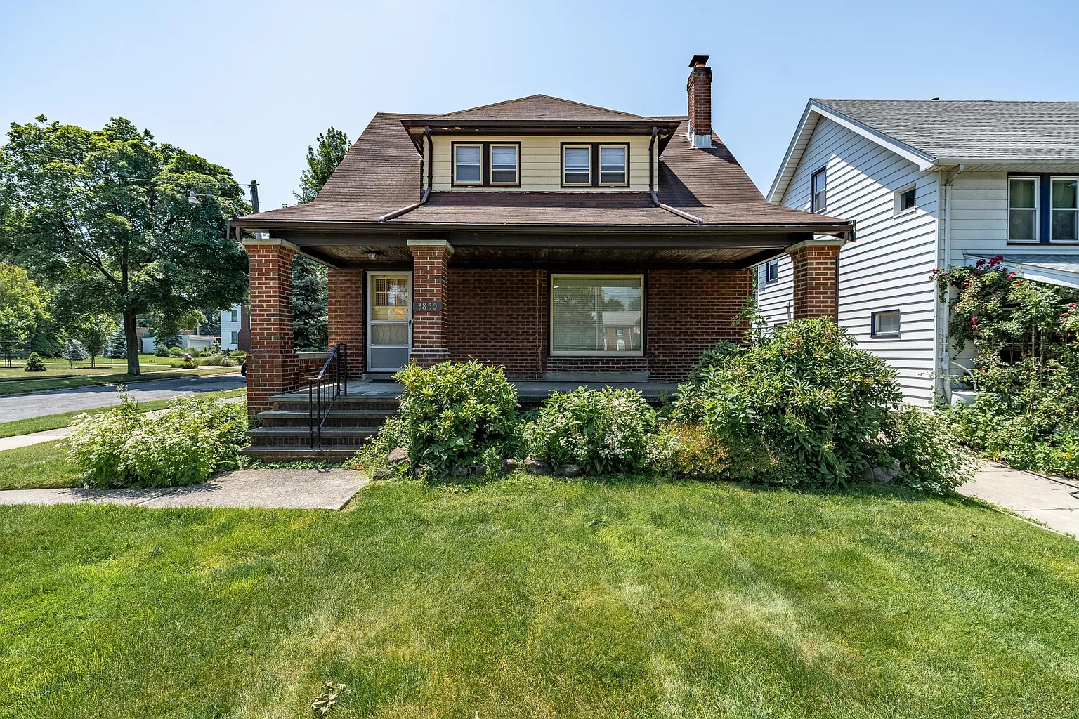 3850 Mayfield Rd photo 1