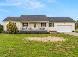 196 Lees Chapel Rd, Sweetwater, TN 37874