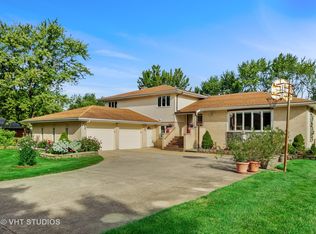 20W020 99th St, Lemont, IL 60439