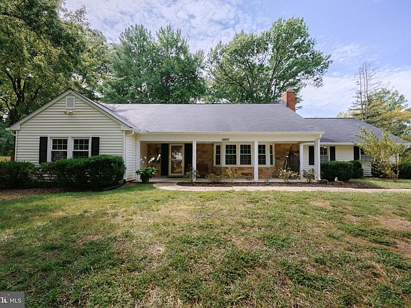 5th image of 12801 Fernwood Turn