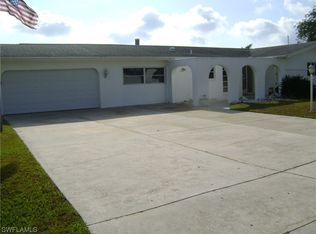 4403 SE 1st Ave, Cape Coral, FL 33904