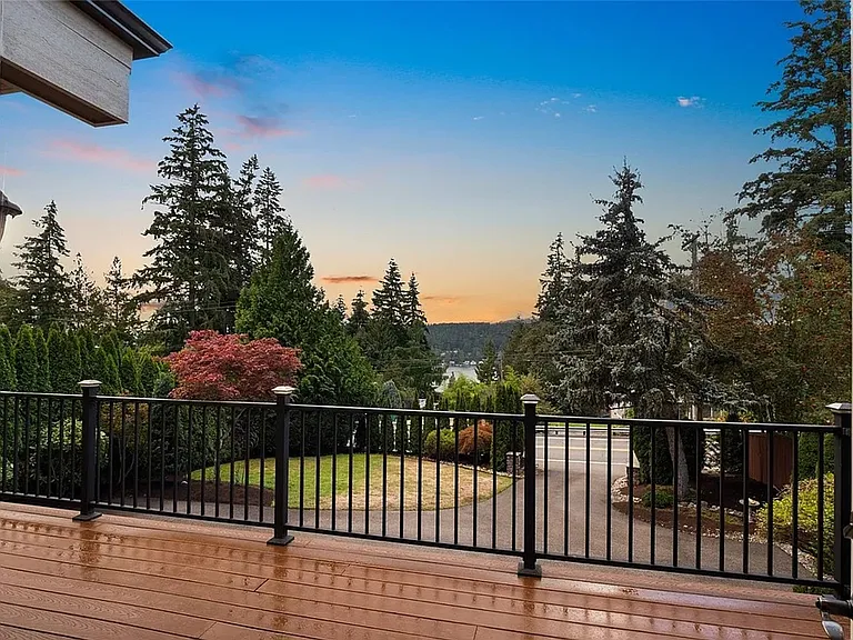 6614 Lake Washington Blvd SE — Photo 29