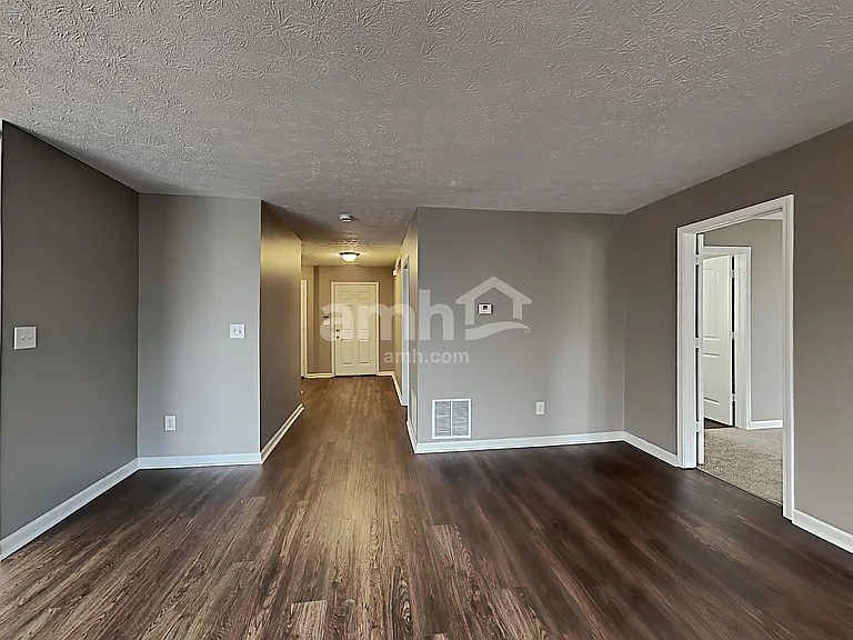 10632 Landsbrook Run N — Photo 7