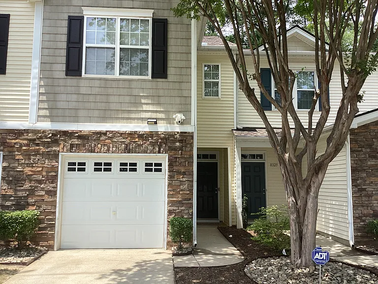 8327 Martello Ln — Photo 1