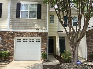 8327 Martello Ln, Raleigh, NC 27613