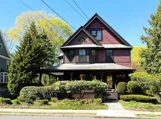 91 Hillside Ave, Newton, MA 02465