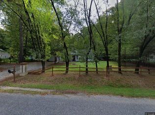 8831 Marlfield Rd, Gloucester, VA 23061