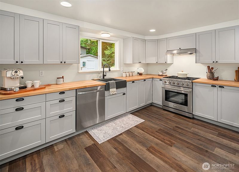 5th image of 10206 SW Quartermaster Drive