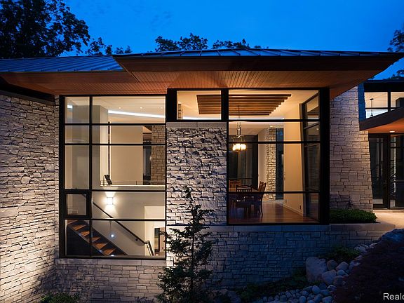 4th image of 6956 Cooley Lake Rd