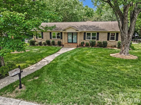 2143 Knickerbocker Dr, Charlotte, NC 28212