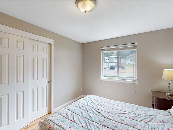 4th image of 4304 Robin Rd W