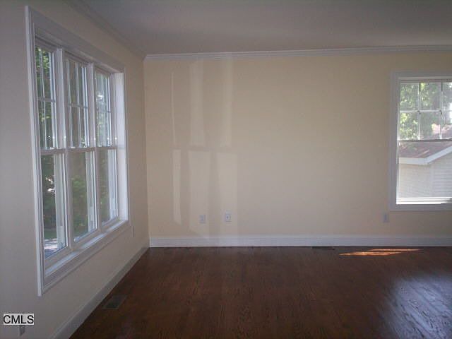 2nd image of 37 Summitt St