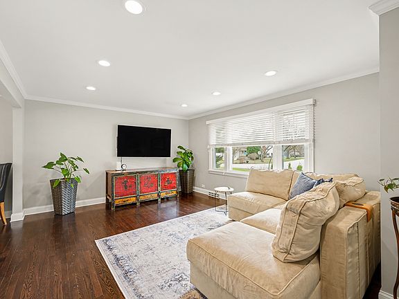 3rd image of 3S171 Arboretum Rd