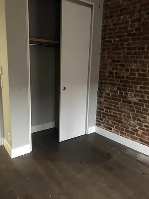 Rented by Besen Partners, LLC | media 45