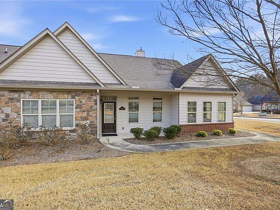 2nd image of 2403 Tree Arbor Way