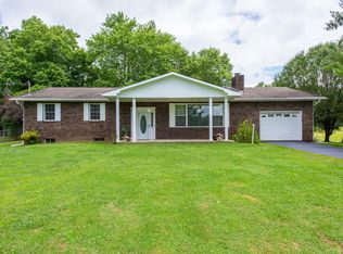 5728 Roberts Rd, Corryton, TN 37721