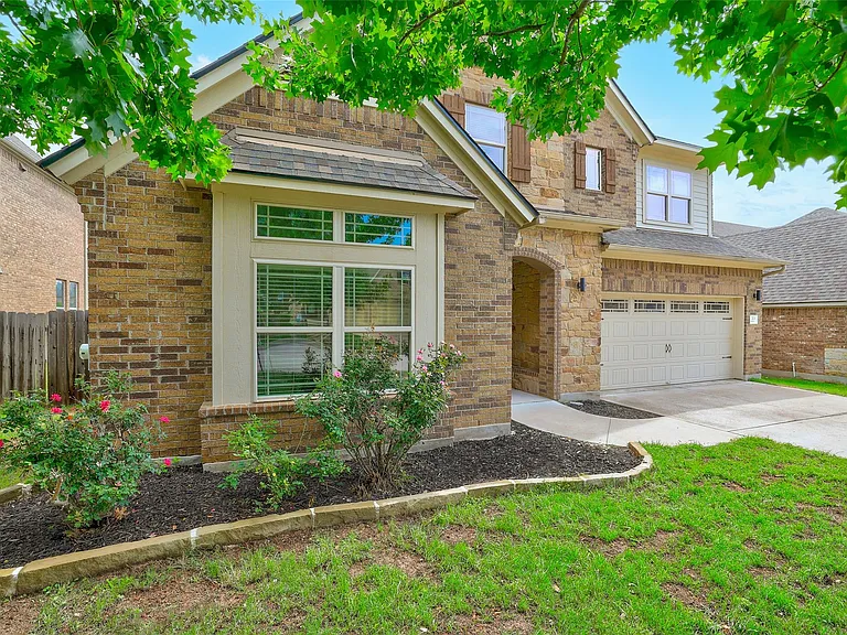 213 Southern Cross Dr — Photo 11