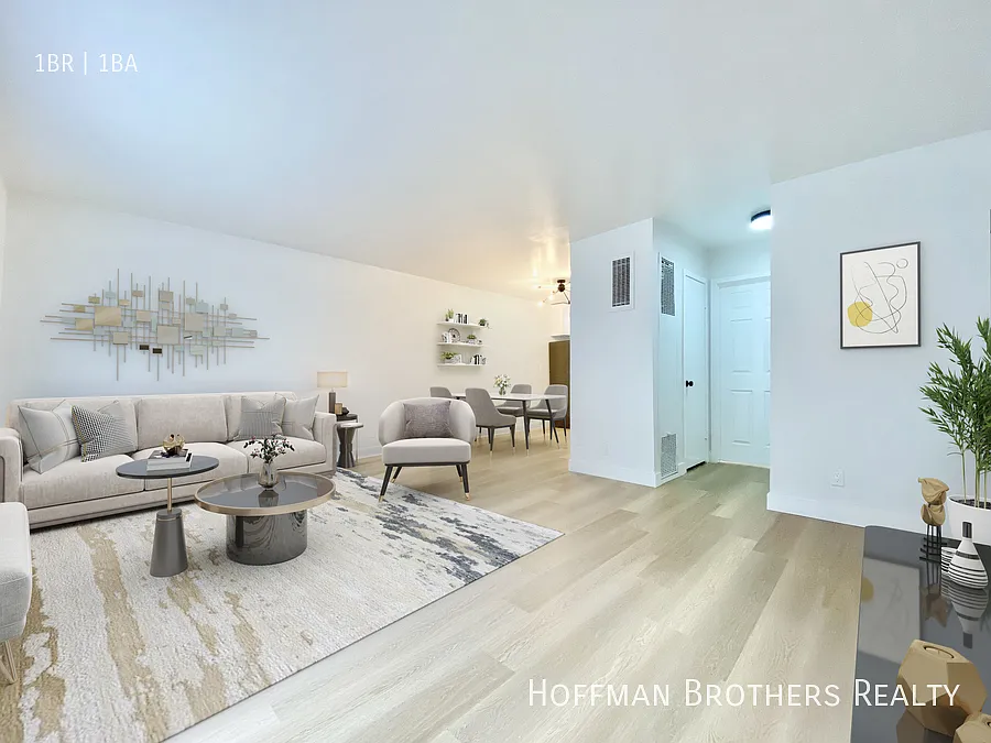 136 S Oxford Ave Los Angeles, CA 90004 — Photo 1
